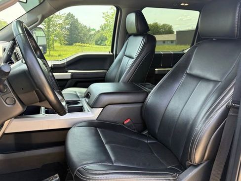 Used 2021 Ford F250 Lariat w/ Lariat Ultimate Package AWD/4WD image 12