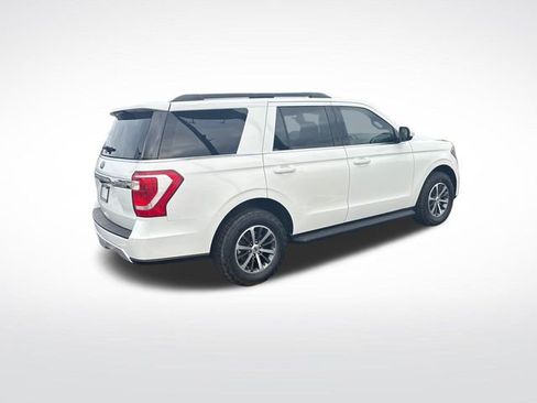 Used 2020 Ford Expedition XLT image 5