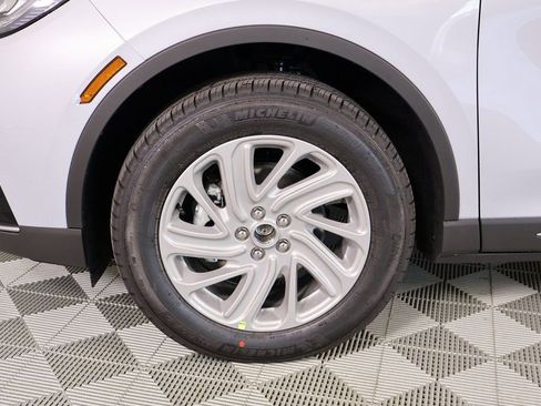 New 2026 Lincoln Corsair Premiere image 18