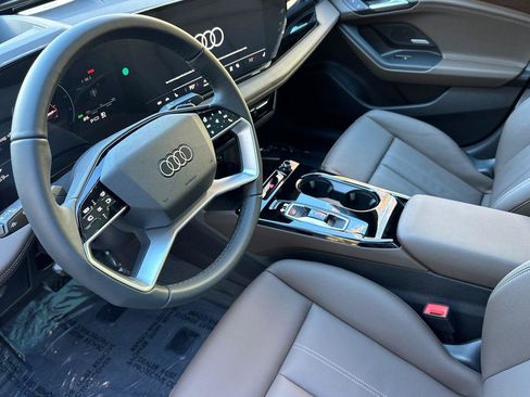 New 2025 Audi A6 e-tron Premium Plus image 9