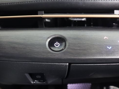 Used 2023 Nissan Ariya EVOLVE+ e-4ORCE image 47