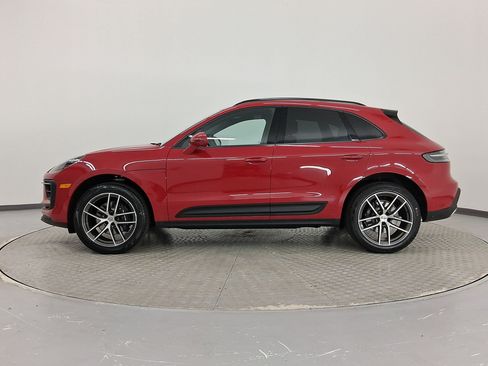 Used 2026 Porsche Macan AWD/4WD image 2