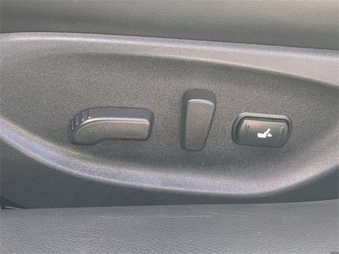 Used 2022 INFINITI Q50 Sensory image 19