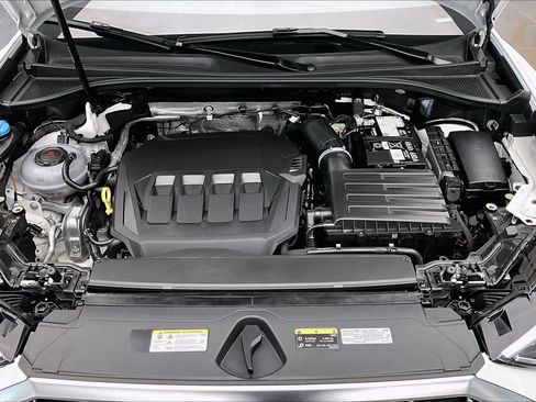 Certified 2025 Audi Q3 2.0T Premium Plus w/ Premium Plus Package image 29