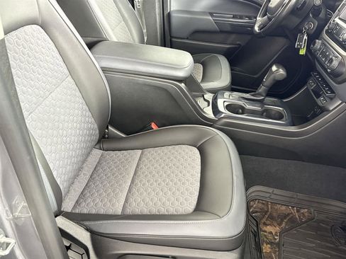 Used 2021 Chevrolet Colorado Z71 w/ Safety Package image 16