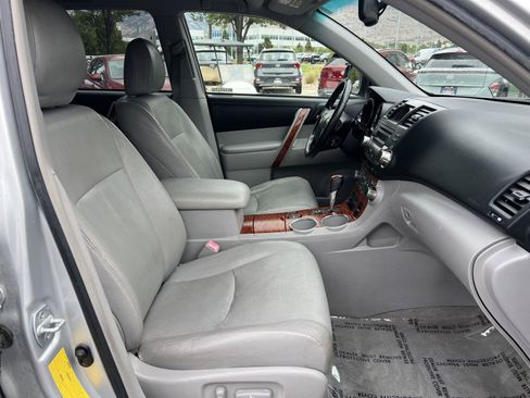 Used 2008 Toyota Highlander Limited FWD image 17