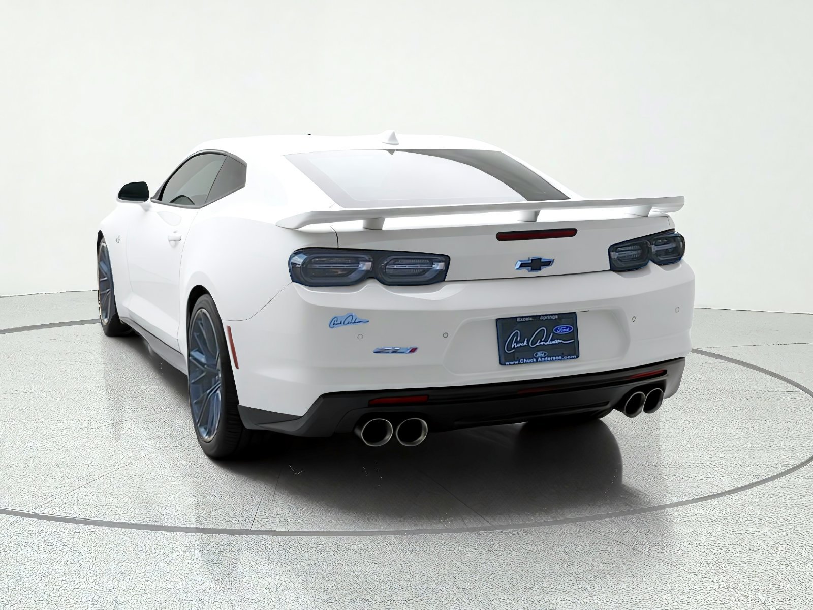 Used 2019 Chevrolet Camaro ZL1 RWD image 6