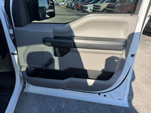 Used 2020 Ford F150 XL image 19