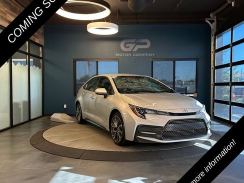 Used 2021 Toyota Corolla SE FWD image 1