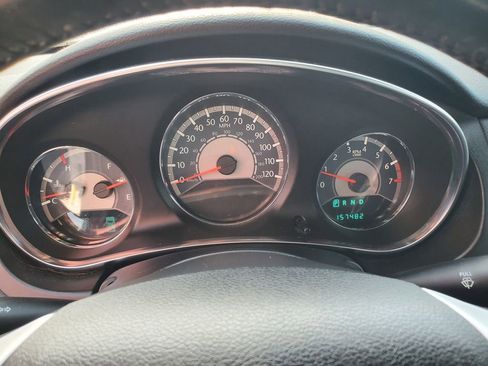 Used 2013 Chrysler 200 Limited image 13