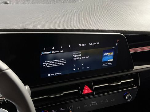 New 2026 Kia Niro EX image 16