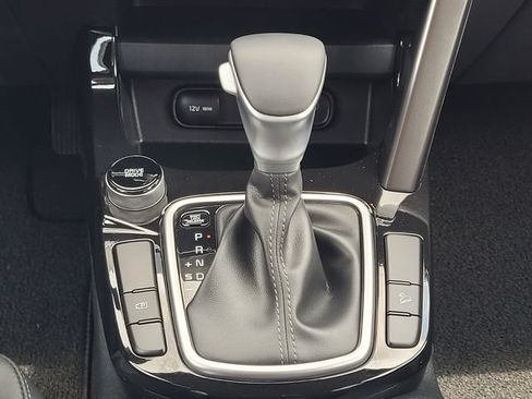 New 2026 Kia Seltos S FWD image 17