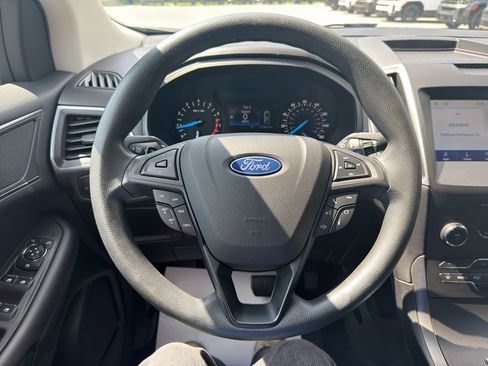 Used 2020 Ford Edge SE AWD/4WD image 13