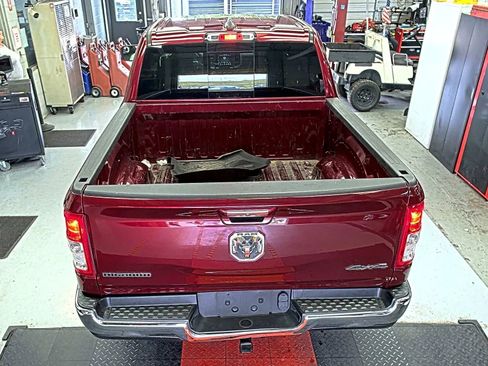 Used 2019 RAM 1500 Big Horn AWD/4WD image 3