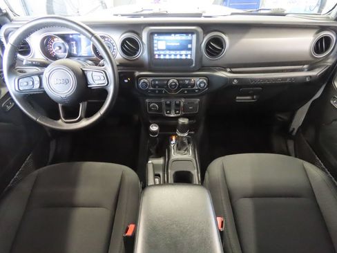 Used 2022 Jeep Wrangler Sport AWD/4WD image 29