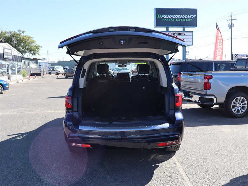 Used 2022 INFINITI QX80 Luxe AWD/4WD image 19