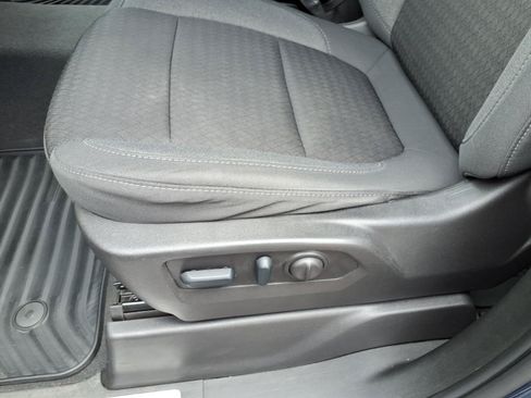 Used 2022 Chevrolet Silverado 1500 LT AWD/4WD image 13