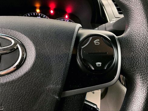 Used 2012 Toyota Camry LE image 19