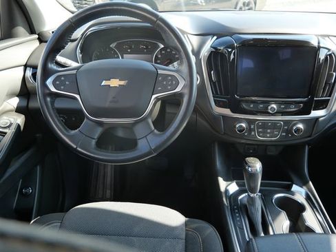 Used 2020 Chevrolet Traverse LT w/ LPO, Blackout Package image 18