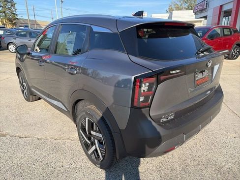 New 2026 Nissan Kicks SV w/ SV Premium Package image 8