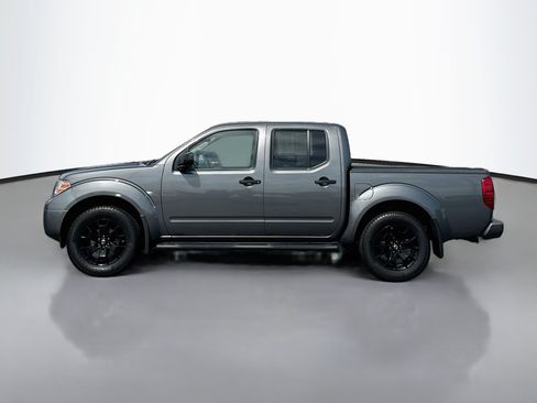 Used 2018 Nissan Frontier SV w/ Value Truck Package AWD/4WD image 4