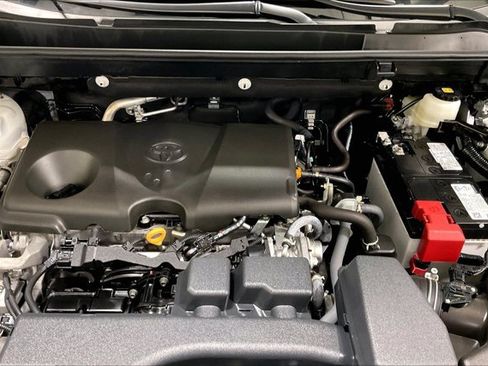 Certified 2025 Toyota RAV4 LE AWD/4WD image 11