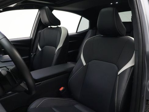 Certified 2025 Toyota Camry SE w/ Convenience Package image 13