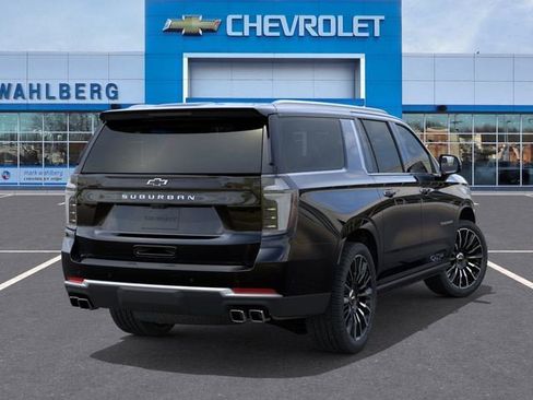New 2026 Chevrolet Suburban High Country AWD/4WD image 4