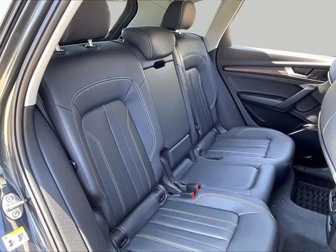 Used 2024 Audi Q5 2.0T Premium w/ Convenience Package AWD/4WD image 19