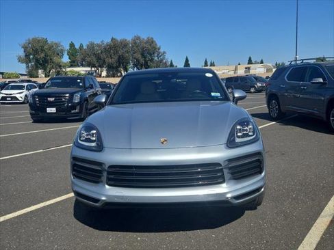 Used 2021 Porsche Cayenne Coupe AWD/4WD image 22