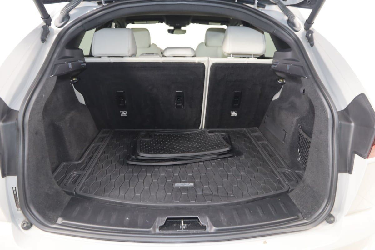 Used 2018 Jaguar E-PACE R-Dynamic S AWD/4WD image 46