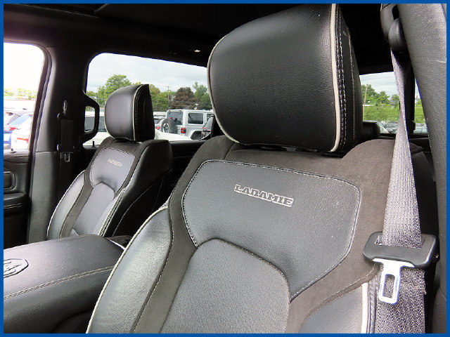 Used 2025 RAM 1500 Laramie w/ Sport Appearance Package AWD/4WD image 14