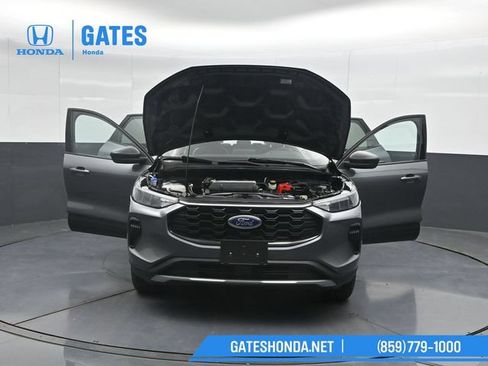 Used 2025 Ford Escape ST-Line AWD/4WD image 57