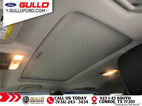 Used 2022 Toyota 4Runner SR5 Premium w/ Moonroof Package AWD/4WD image 17