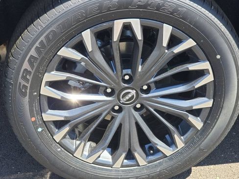 New 2026 Nissan Rogue Platinum AWD/4WD image 9