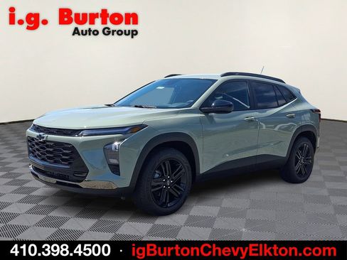 New 2026 Chevrolet Trax ACTIV FWD image 2