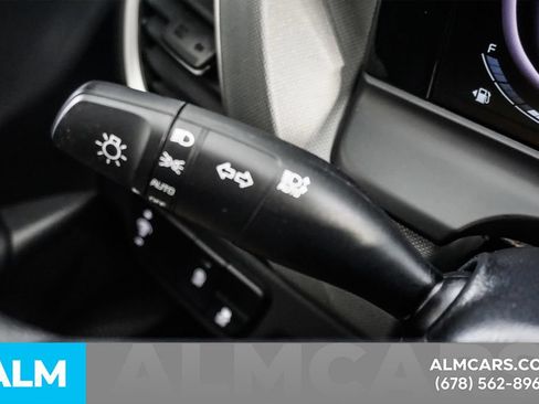 Used 2026 Kia Seltos LX FWD image 27