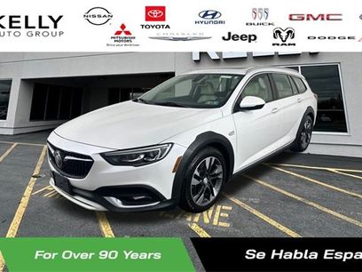 Used 2019 Buick Regal Essence w/ Driver Confidence Package I