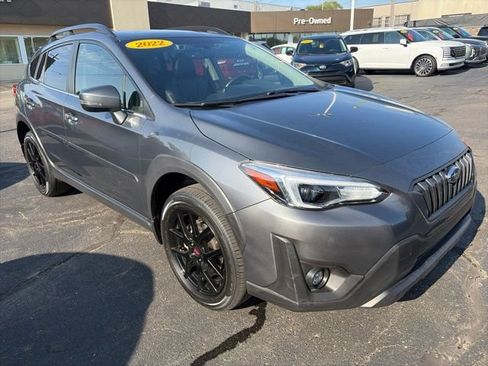 Used 2022 Subaru Crosstrek 2.5i Limited w/ Moonroof Package 2 AWD/4WD image 2