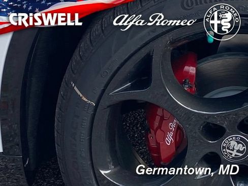 New 2025 Alfa Romeo Stelvio Sprint AWD/4WD image 13