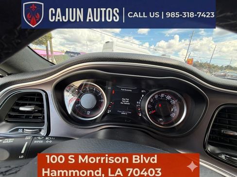 Used 2020 Dodge Challenger SXT RWD image 39