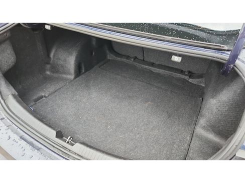 Used 2017 Chevrolet Malibu LT image 38