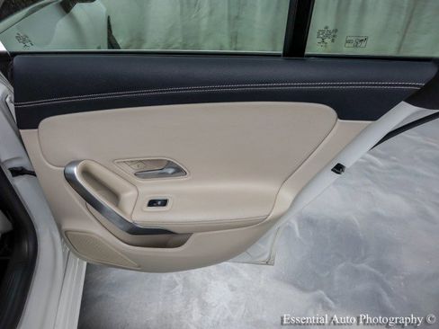 Used 2021 Mercedes-Benz CLA 250 w/ Premium Package image 26