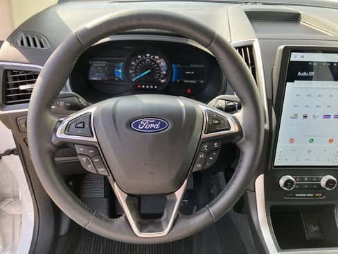 Used 2024 Ford Edge SEL w/ Convenience Package AWD/4WD image 10