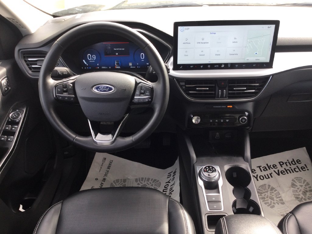 Used 2025 Ford Escape Platinum AWD/4WD image 15