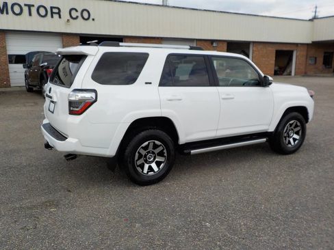 Used 2023 Toyota 4Runner SR5 Premium w/ Moonroof Package AWD/4WD image 5