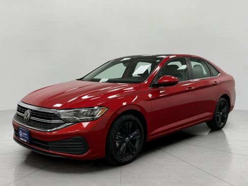Used 2023 Volkswagen Jetta SE w/ Panoramic Sunroof Package FWD image 8