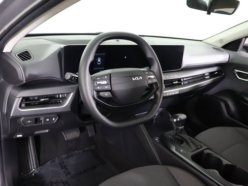 Used 2025 Kia K4 LXS image 24