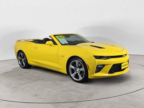 Used 2017 Chevrolet Camaro SS RWD image 7