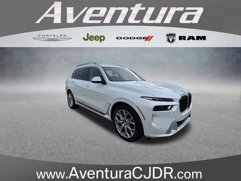 Used 2025 BMW X7 xDrive40i AWD/4WD image 1